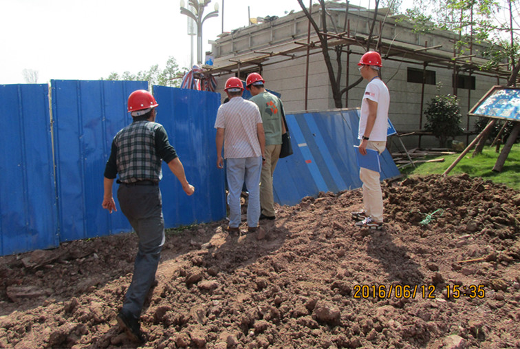 安全生產(chǎn)月，我們奮戰(zhàn)一線(xiàn)