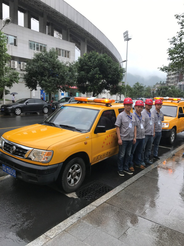 清源水務(wù)全力配合響應(yīng)市政府開(kāi)展高層建筑消防應(yīng)急演練