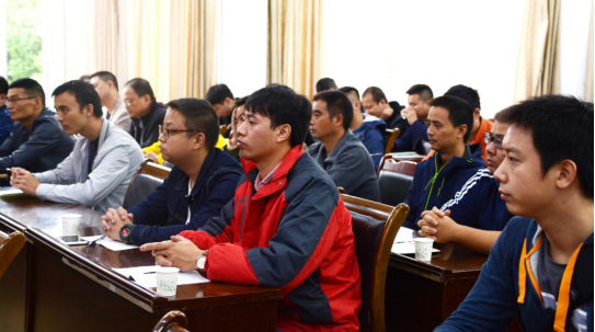 2017年集團(tuán)公司維修電工、機(jī)修鉗工培訓(xùn)班 開班典禮隆重舉行