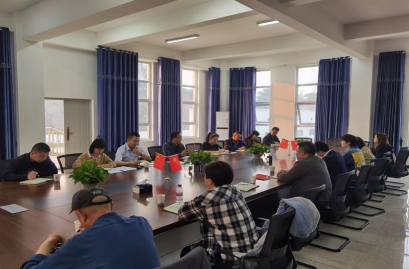 集團公司二支部開展“重溫紅色記憶，牢記初心使命”主題黨日活動