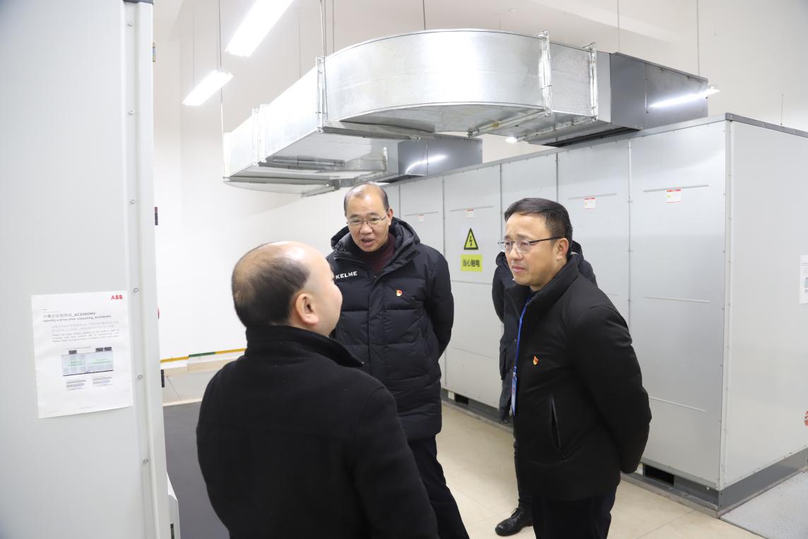 集團(tuán)公司黨委書(shū)記、董事長(zhǎng)周燕賓率隊(duì)督查水廠安全生產(chǎn)工作