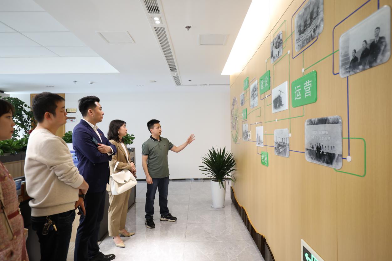 加強黨建工作學(xué)習(xí) 拓寬視野求取真經(jīng)