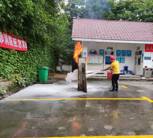 污水泵站管理部開(kāi)展電氣火災(zāi)消防應(yīng)急演練