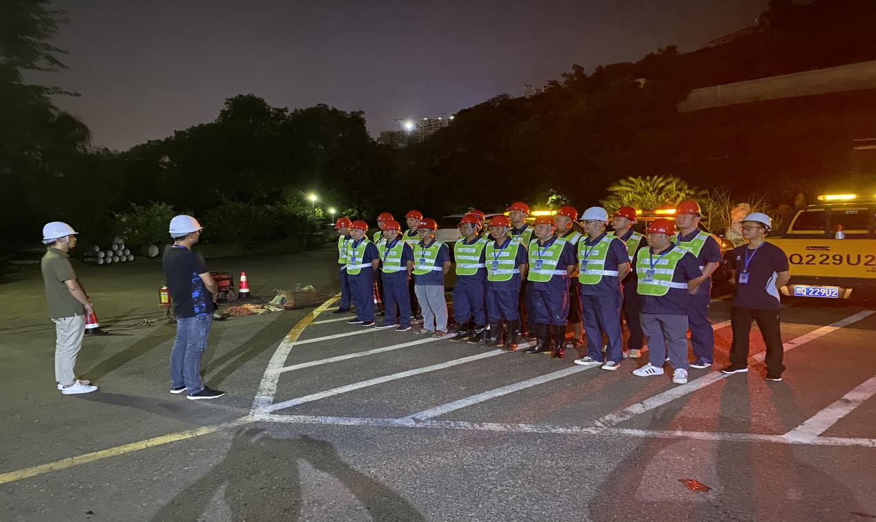 筑牢供水“安全墻”，管網(wǎng)部開(kāi)展兩江管線 應(yīng)急搶修演練