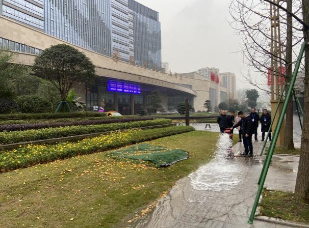 全力以赴保供水 關鍵時刻顯擔當 ——臨港公司圓滿完成重慶四川黨政聯(lián)席會議供水保障工作