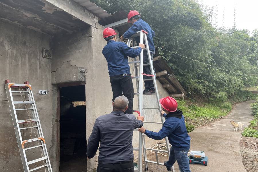 用心用情用力 辦好民生實事