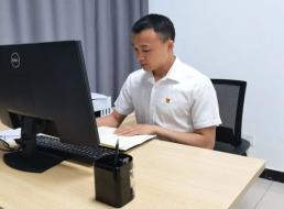 《榜樣在身邊》系列報道——陳顯洪、趙金玉：實干擔當促發(fā)展 立足崗位建新功